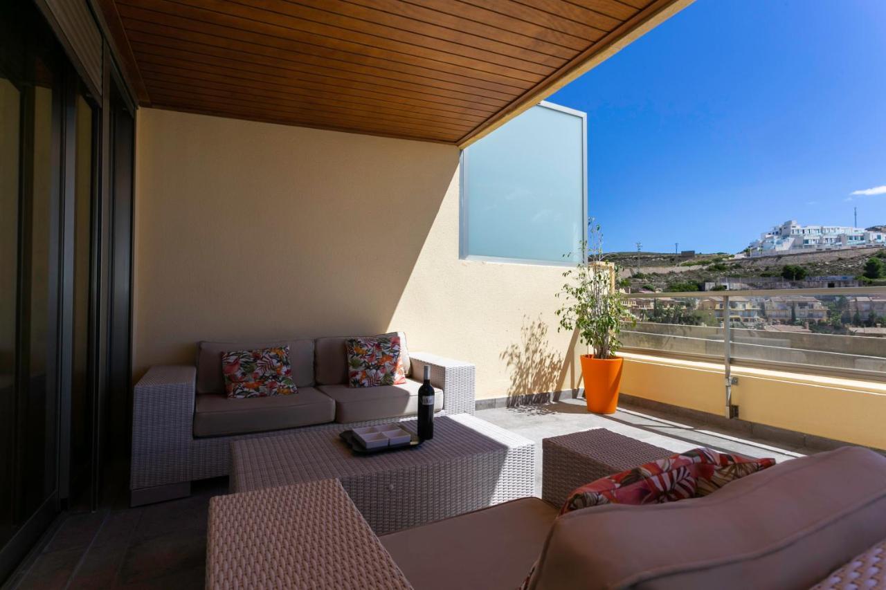 Big Terrace Apartment Кульера Экстерьер фото